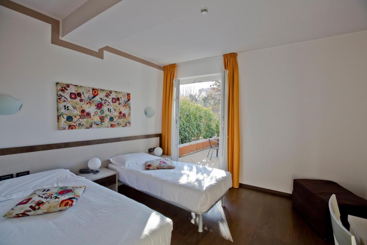 Hotel Lago Di Como Colico Exterior photo